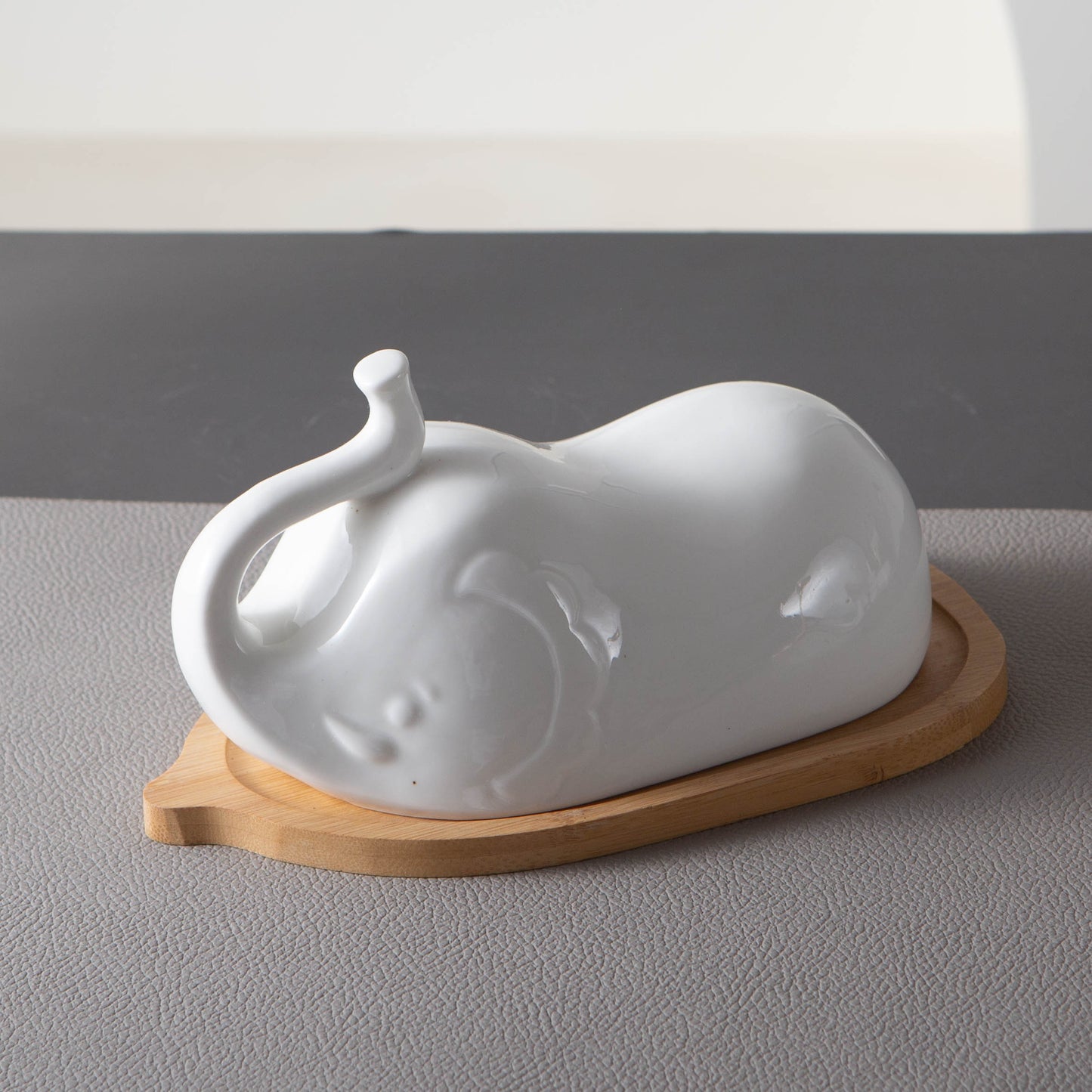 Elephant Shape Butter Keeper Individual Packing Ceramic Butter Dish Logo Customized Acceptable