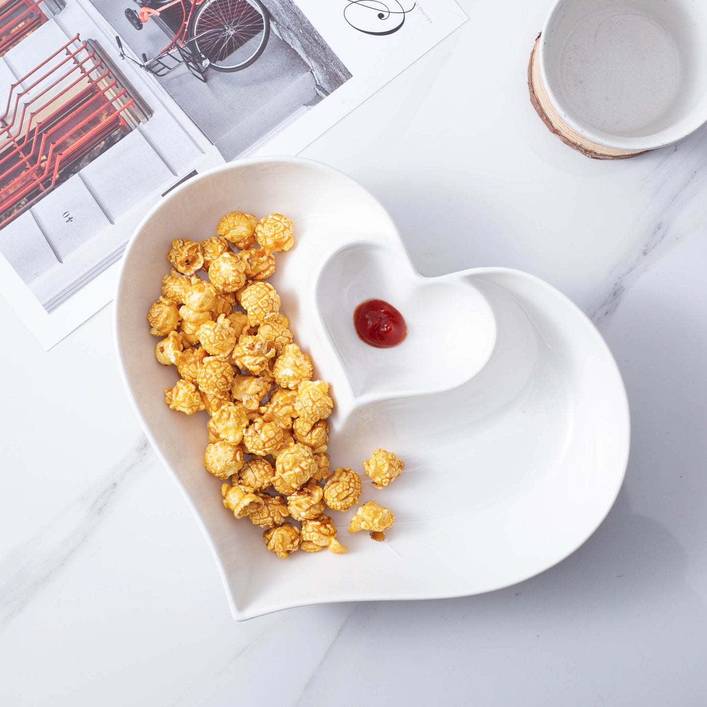 White Heart Shape Ceramic Bowl 9 Inch Porcelain Snack Bowl Ceramic Chip And Dip Bowl